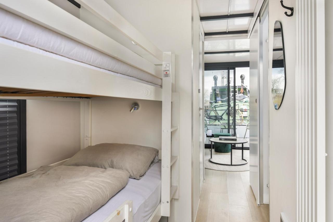 Cosy Tiny Houseboats Near Beach And Restaurants By Weltevreden Experience Zeewolde Extérieur photo