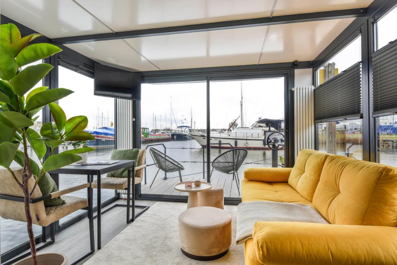 Cosy Tiny Houseboats Near Beach And Restaurants By Weltevreden Experience Zeewolde Extérieur photo