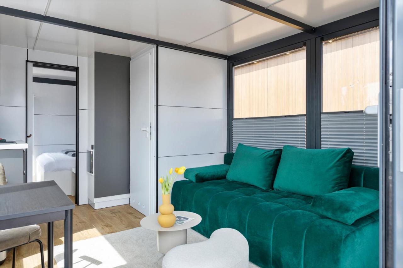 Cosy Tiny Houseboats Near Beach And Restaurants By Weltevreden Experience Zeewolde Extérieur photo